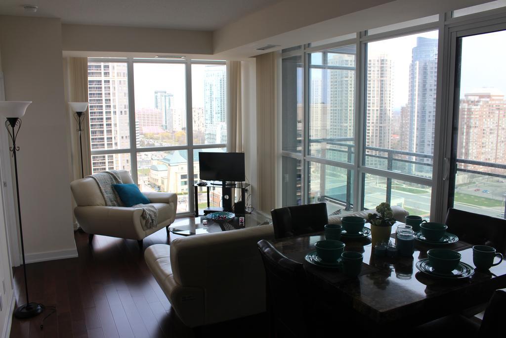 Elite Suites Миссиссага Экстерьер фото